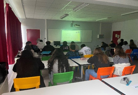 Participation de 67 élèves de 1ère STMG aux 13èmes rencontres numériques du Pays Basque…en direct live!