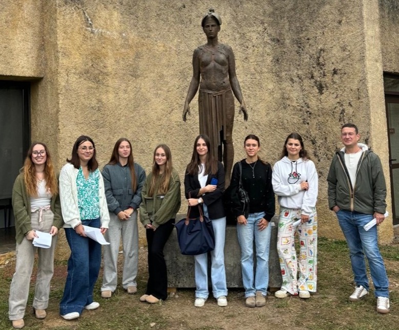 BTS SP3S 1 : Les étudiants à la découverte de Mont-de-Marsan sculptures